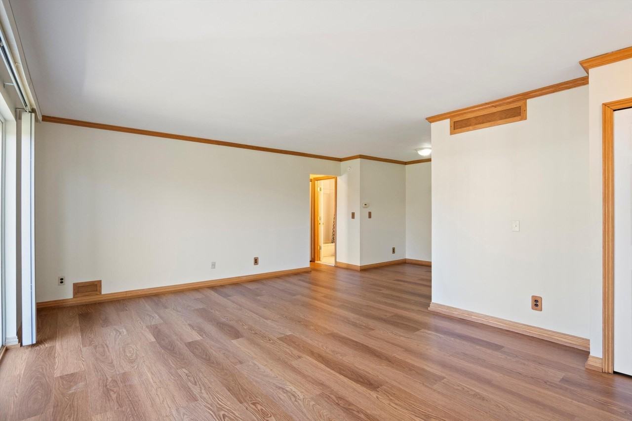 29516 Bobrich St #20 - Photo 6 of 26