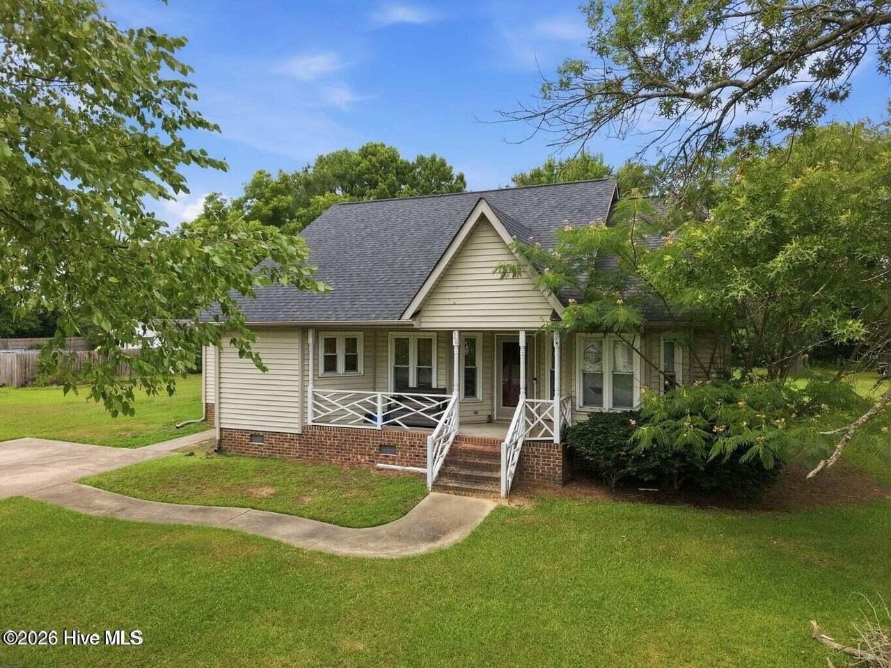 566 Ridge Dr - Photo 5 of 5