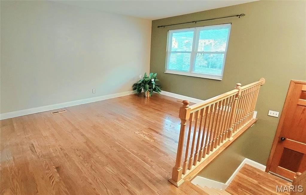 1235 Greenmar Dr - Photo 2 of 21