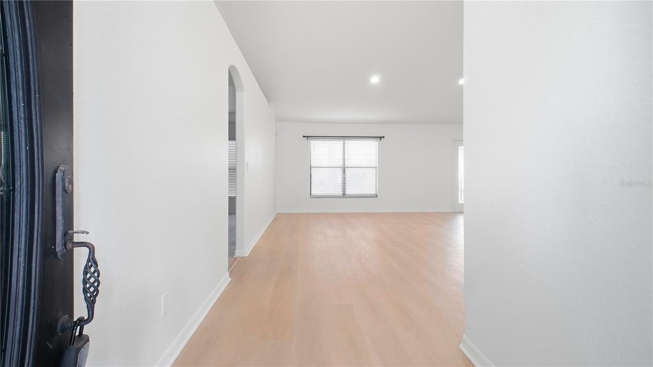 2808 Jebidiah Ct - Photo 3 of 20