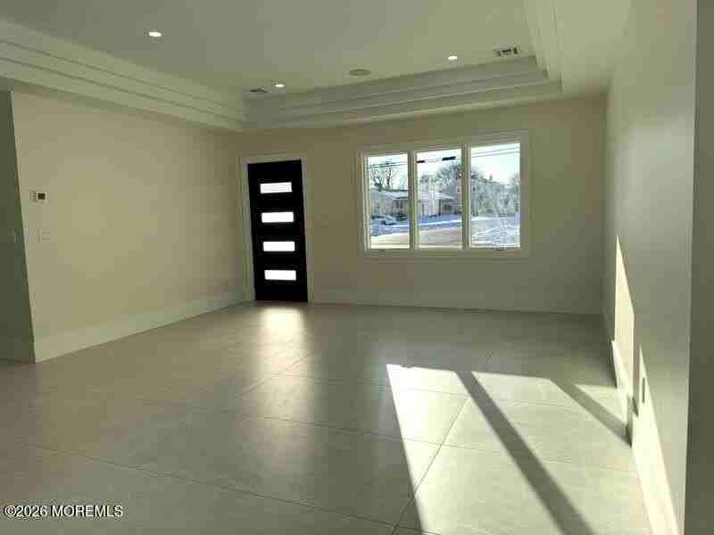 7 Whale Pond Rd - Photo 3 of 10