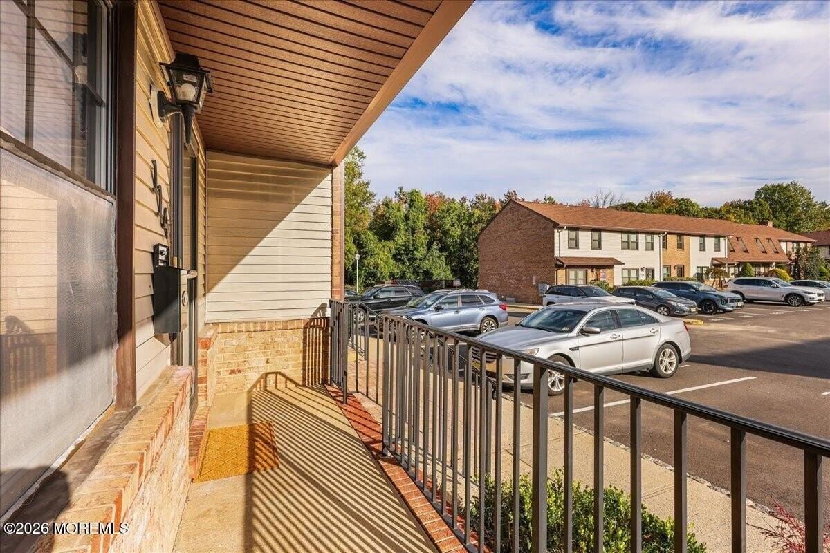 114 Village Green Way - Photo 4 of 32