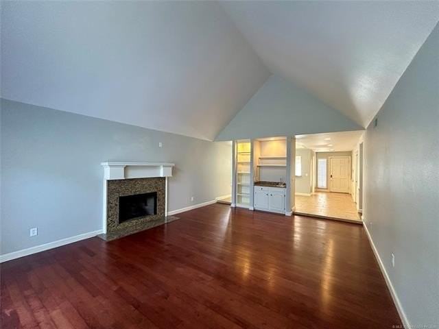 6411 E 96th St - Photo 6 of 23