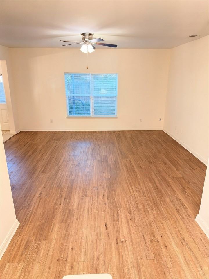 127 Mt Vernon Ln - Photo 2 of 16