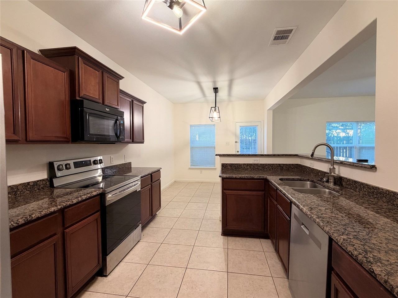 127 Mt Vernon Ln - Photo 6 of 16