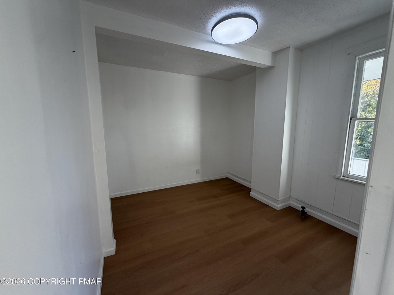 58 N Landon Ave - Photo 6 of 7