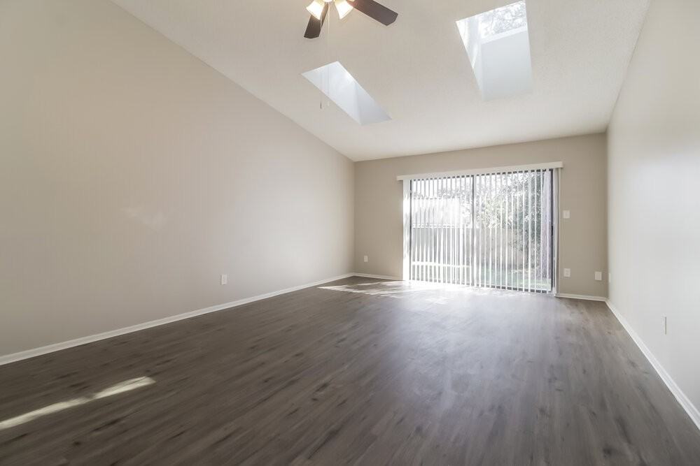 1012 Olliff Way - Photo 3 of 16