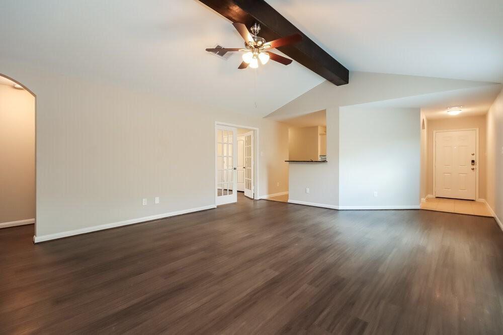 12039 Fairquarter Ln - Photo 5 of 16