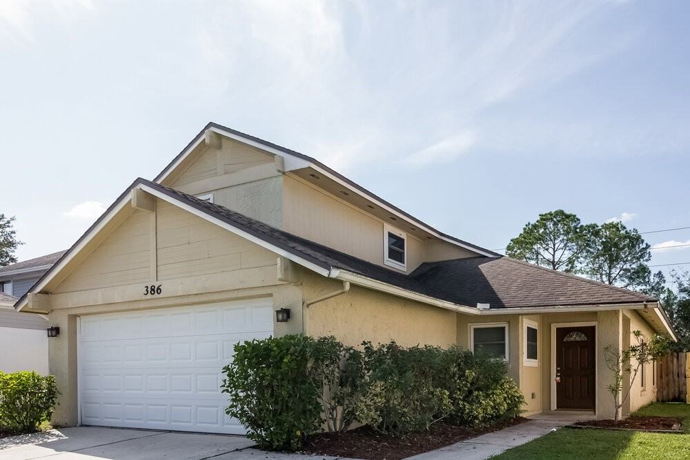 386 Amethyst Ct - Photo 2 of 15