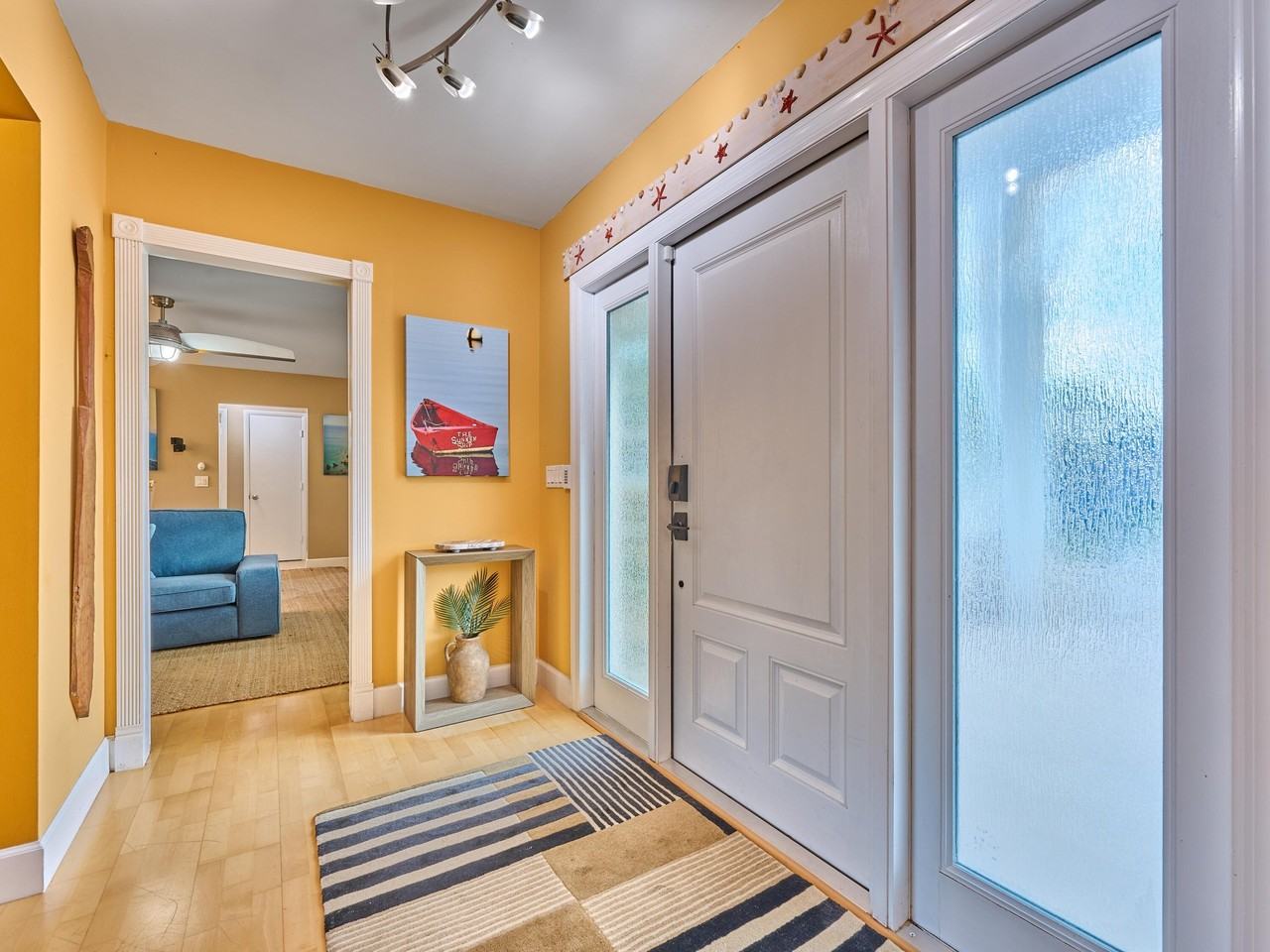 12775 Packwood Rd - Photo 4 of 50
