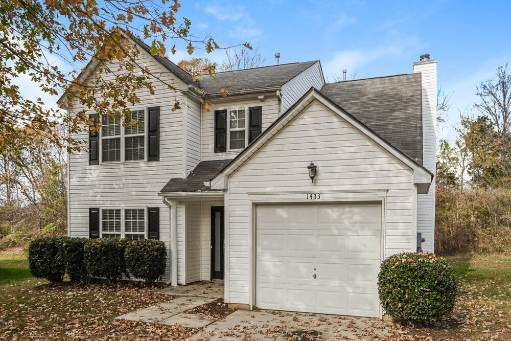 1433 Rheo Ct Nw - Photo 4 of 17