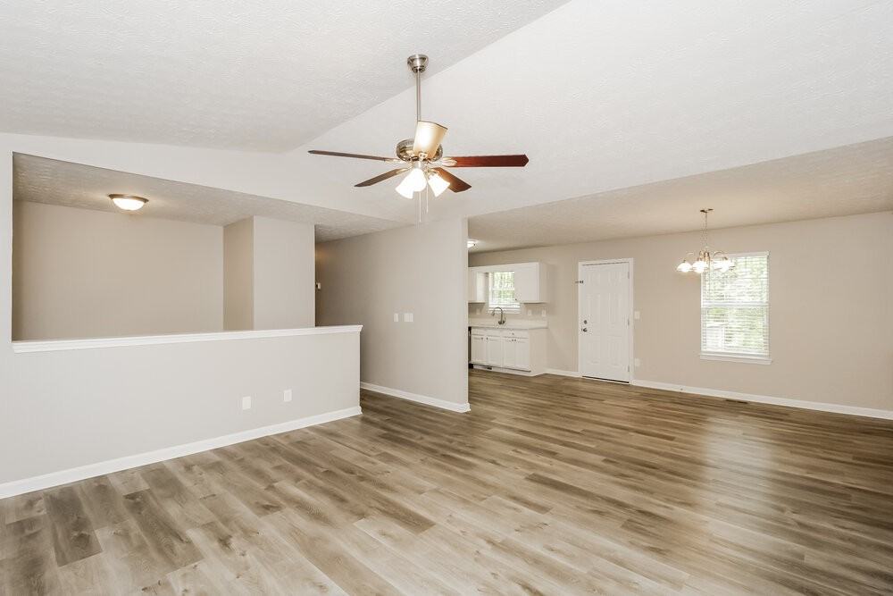 7721 Oakvale Dr - Photo 4 of 17