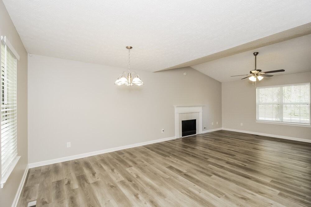 7721 Oakvale Dr - Photo 5 of 17