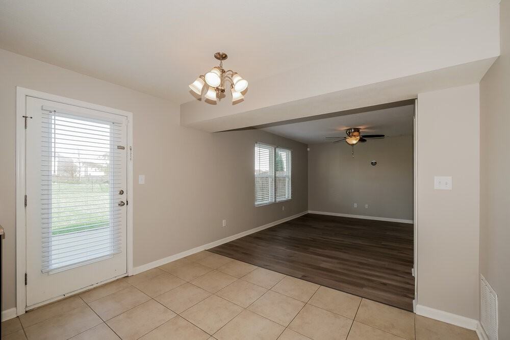 2353 Cedarmill Dr - Photo 7 of 17
