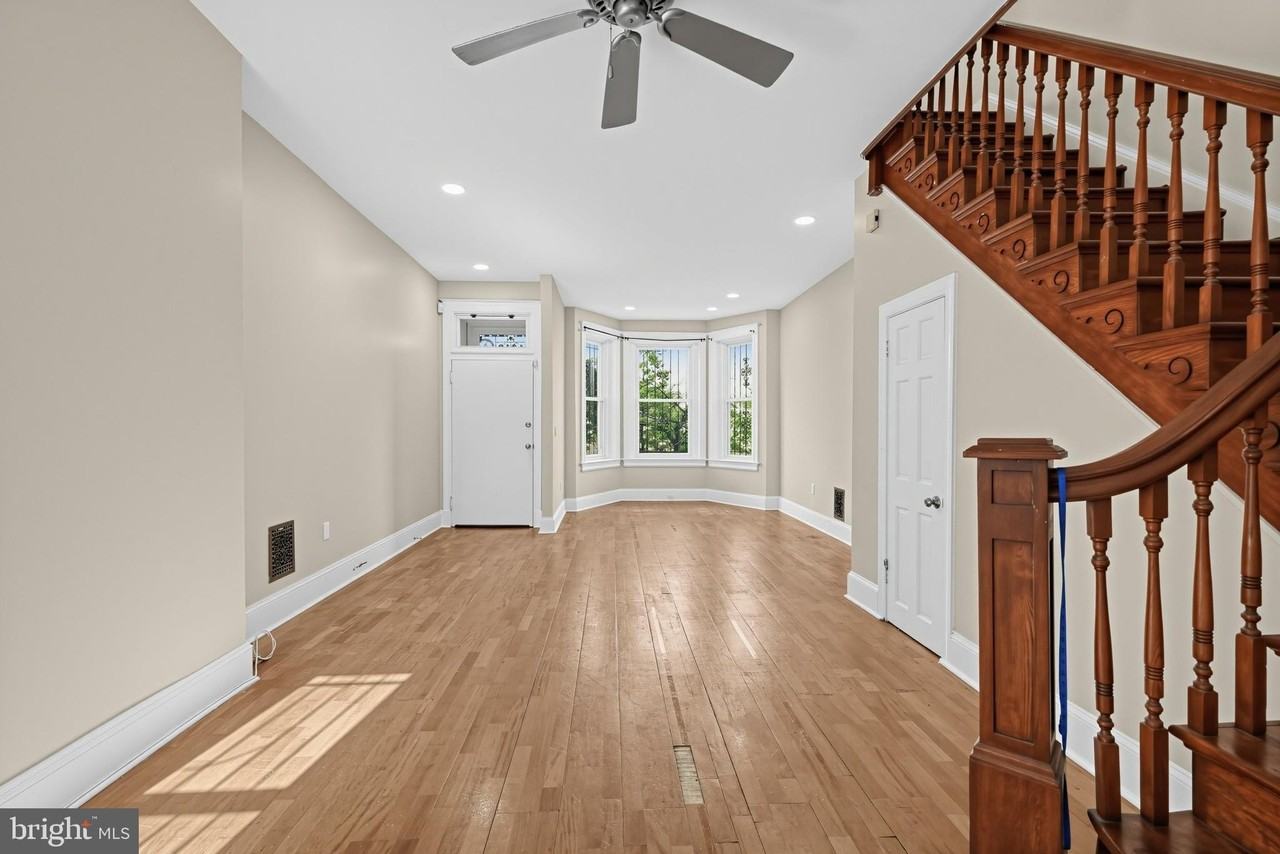 1210 Girard St Nw - Photo 5 of 28