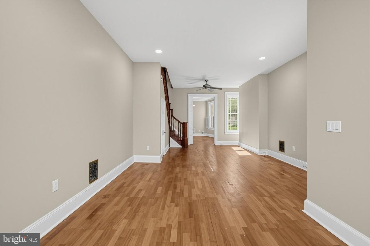1210 Girard St Nw - Photo 6 of 28