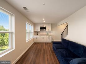 915 Newington Ct - Photo 1 of 1