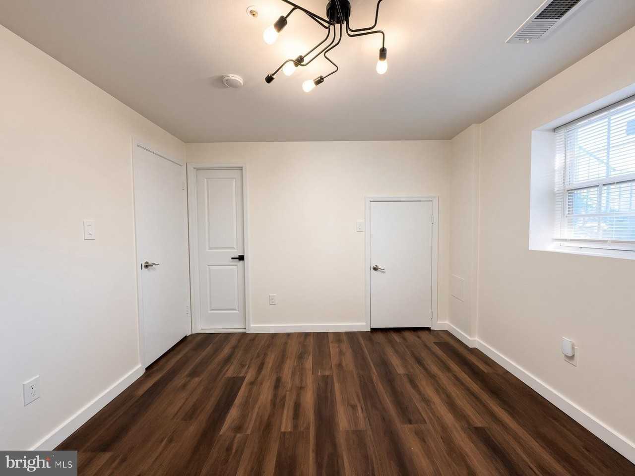 915 Newington Ct - Photo 7 of 13