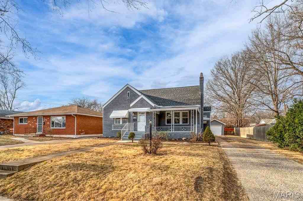 2611 State St - Photo 4 of 38