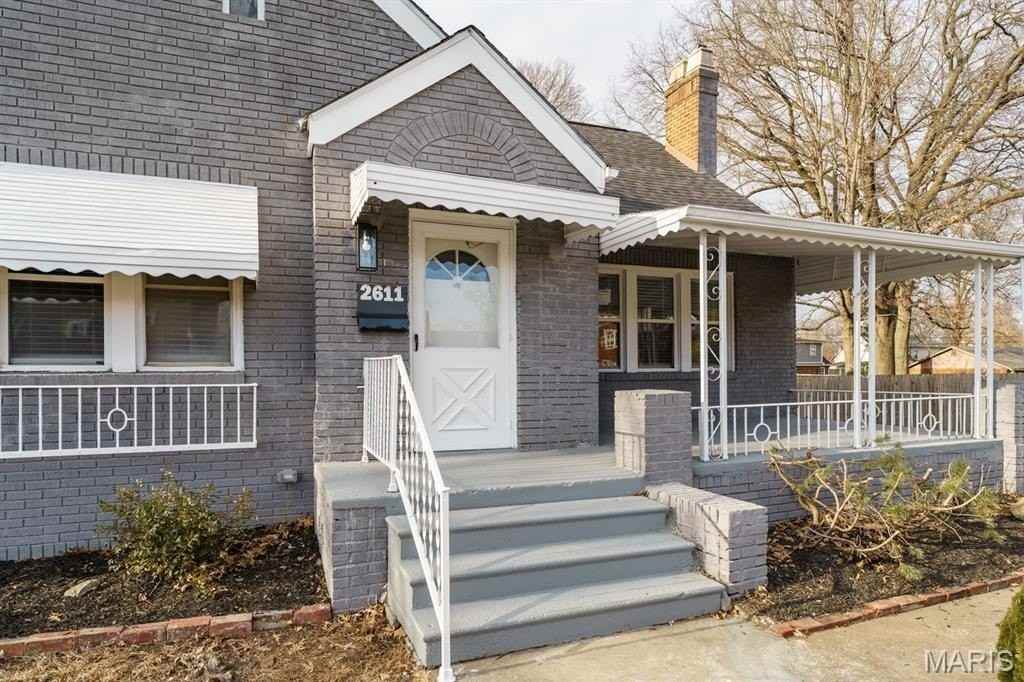 2611 State St - Photo 6 of 38