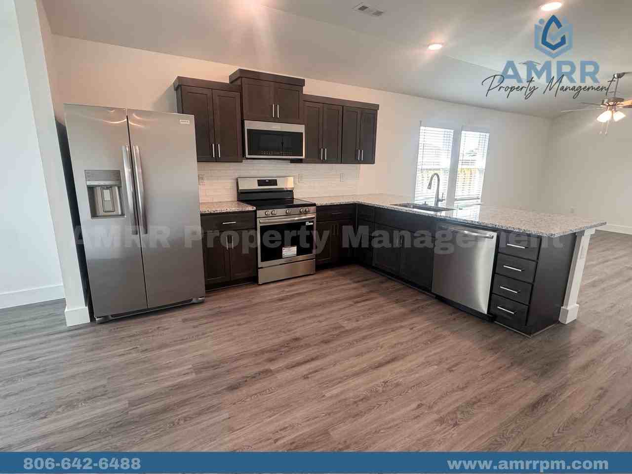 1809 Silk St - Photo 5 of 22