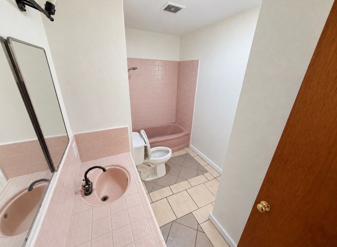 636 N Newton Dr - Photo 7 of 9