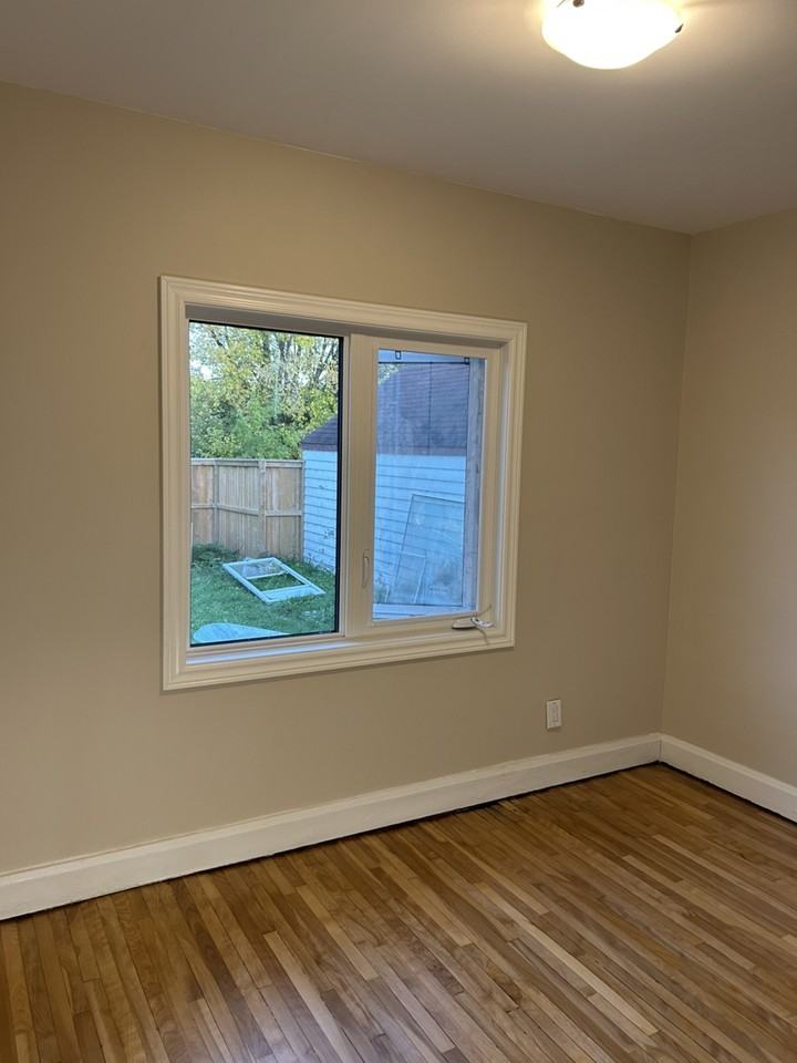 1015 Garfield St N - Photo 5 of 10