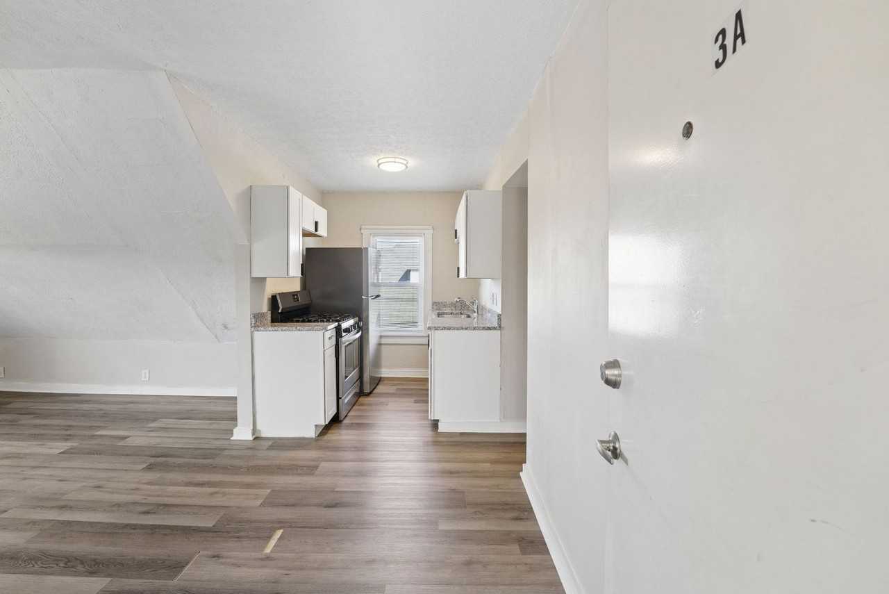 1520 Neil Ave #3A - Photo 6 of 23