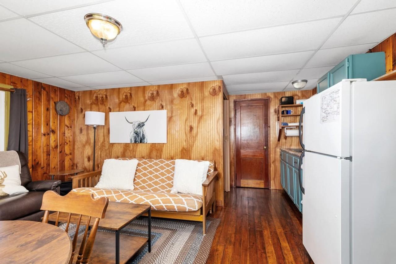 10760 Lake Street - Photo 3 of 41