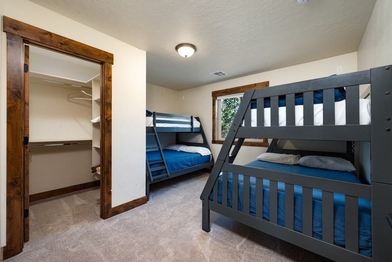 34 Norwood Pl #1642491P - Photo 7 of 39