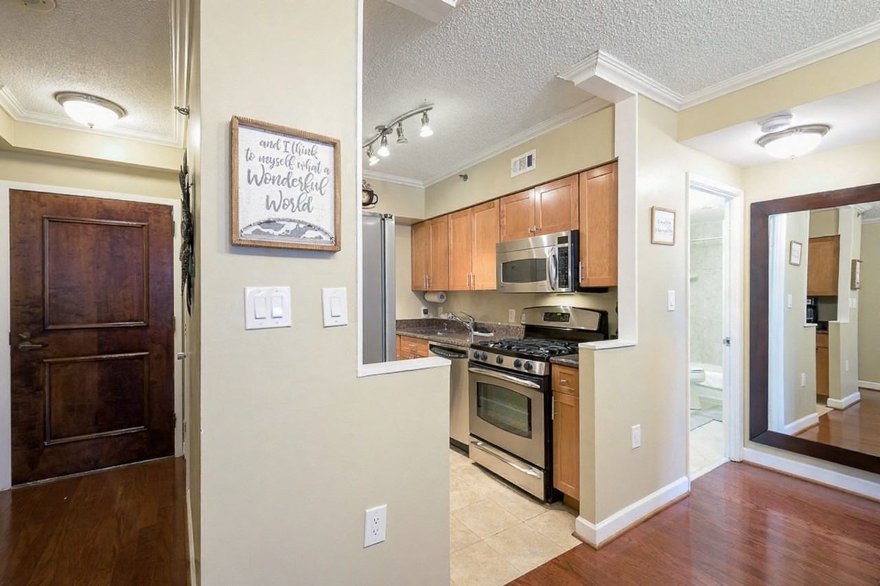 7845 Wisconsin Ave #1694447P - Photo 5 of 13