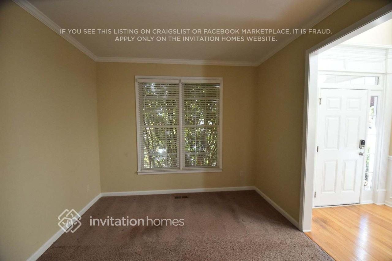 3114 Grove View Ct - Photo 2 of 16