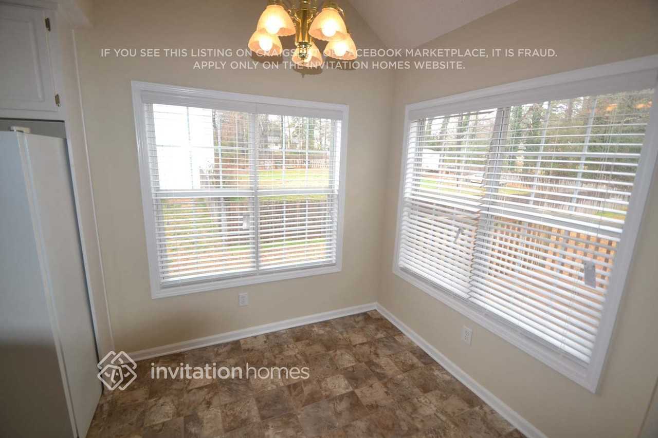 3318 North Ct - Photo 3 of 12