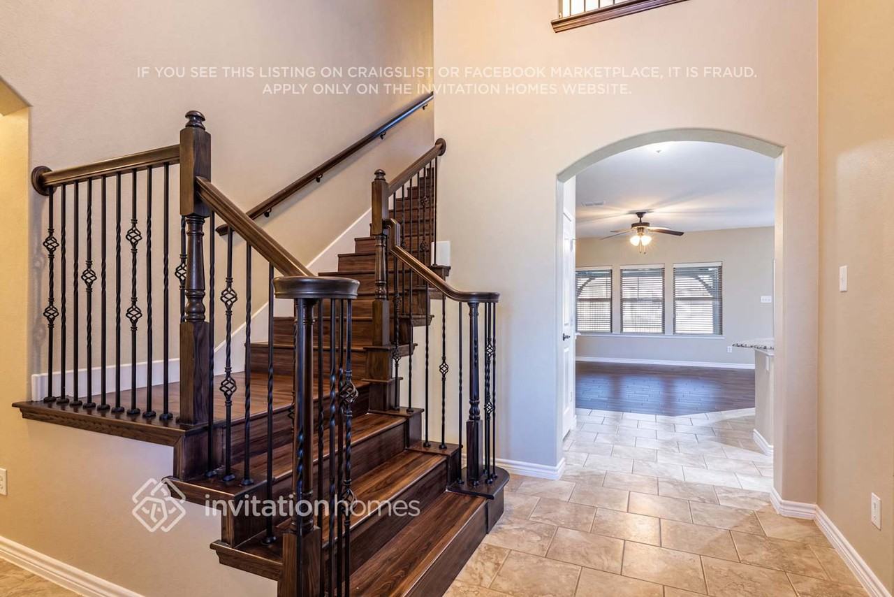 119 Highwood Ave - Photo 3 of 16