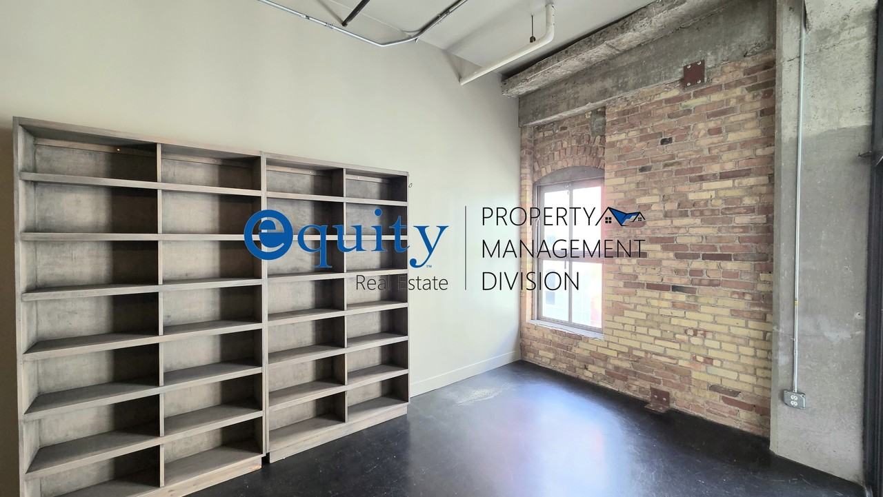 328 S Brg #510 - Photo 5 of 22