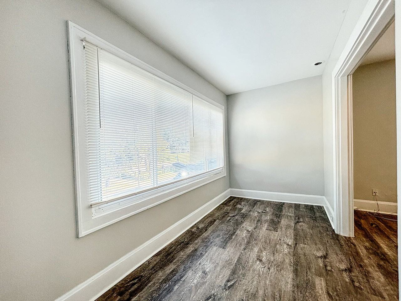 3835 Vine St #2 - Photo 5 of 10