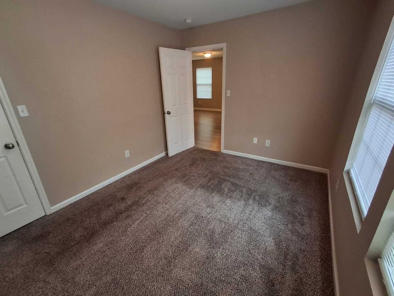 314 Mertle Dr Ne - Photo 6 of 12