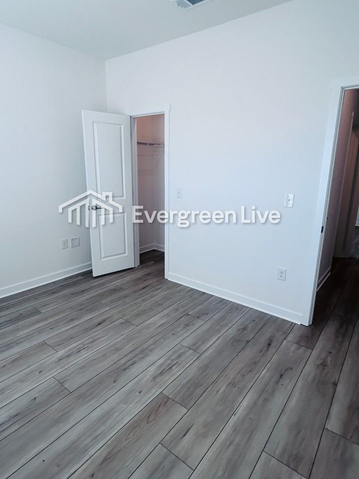 6324 Buccaneer Way - Photo 5 of 19