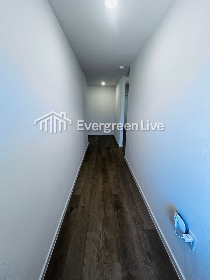 62 Mapleview Dr - Photo 2 of 18