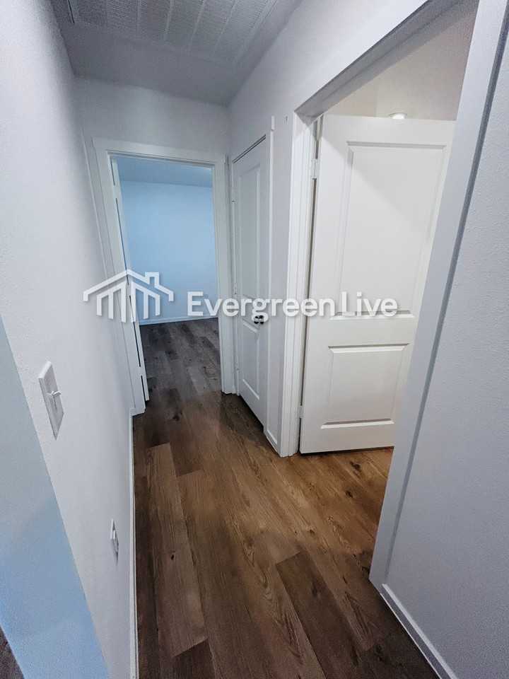 62 Mapleview Dr - Photo 3 of 18