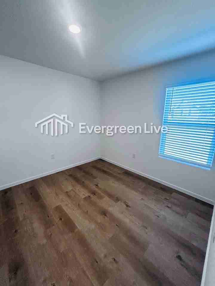62 Mapleview Dr - Photo 7 of 18