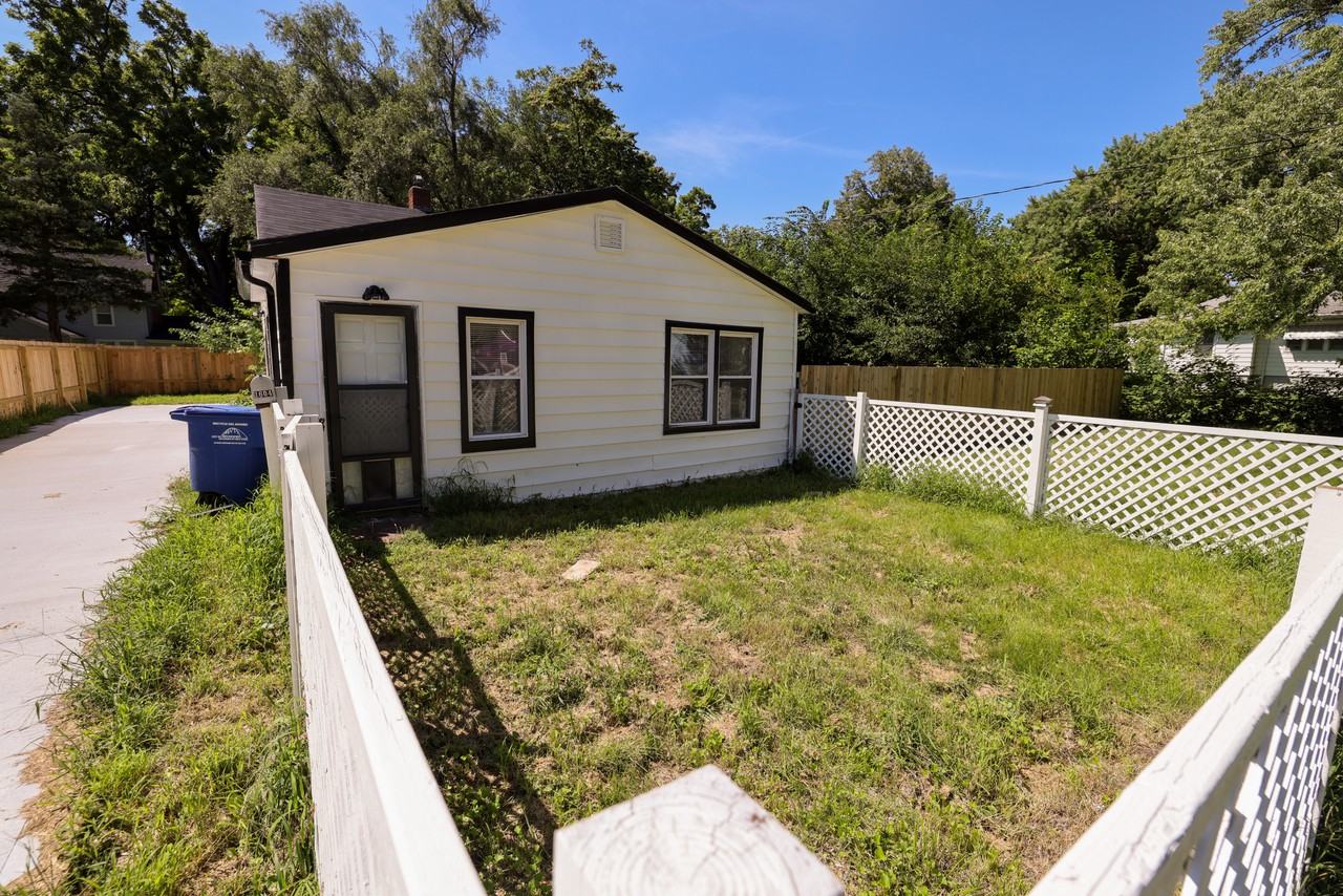 1604 29th St - Photo 6 of 21