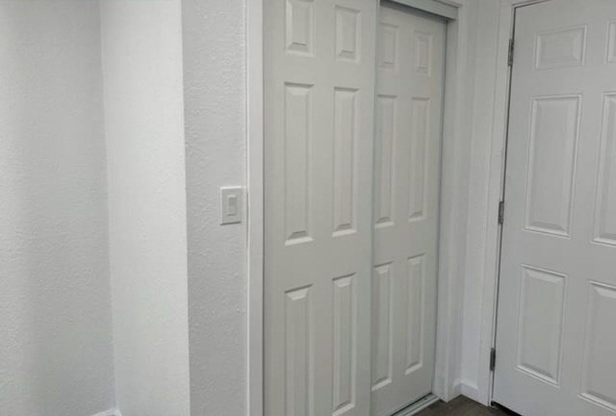 814 W 7th St #A - Photo 3 of 7