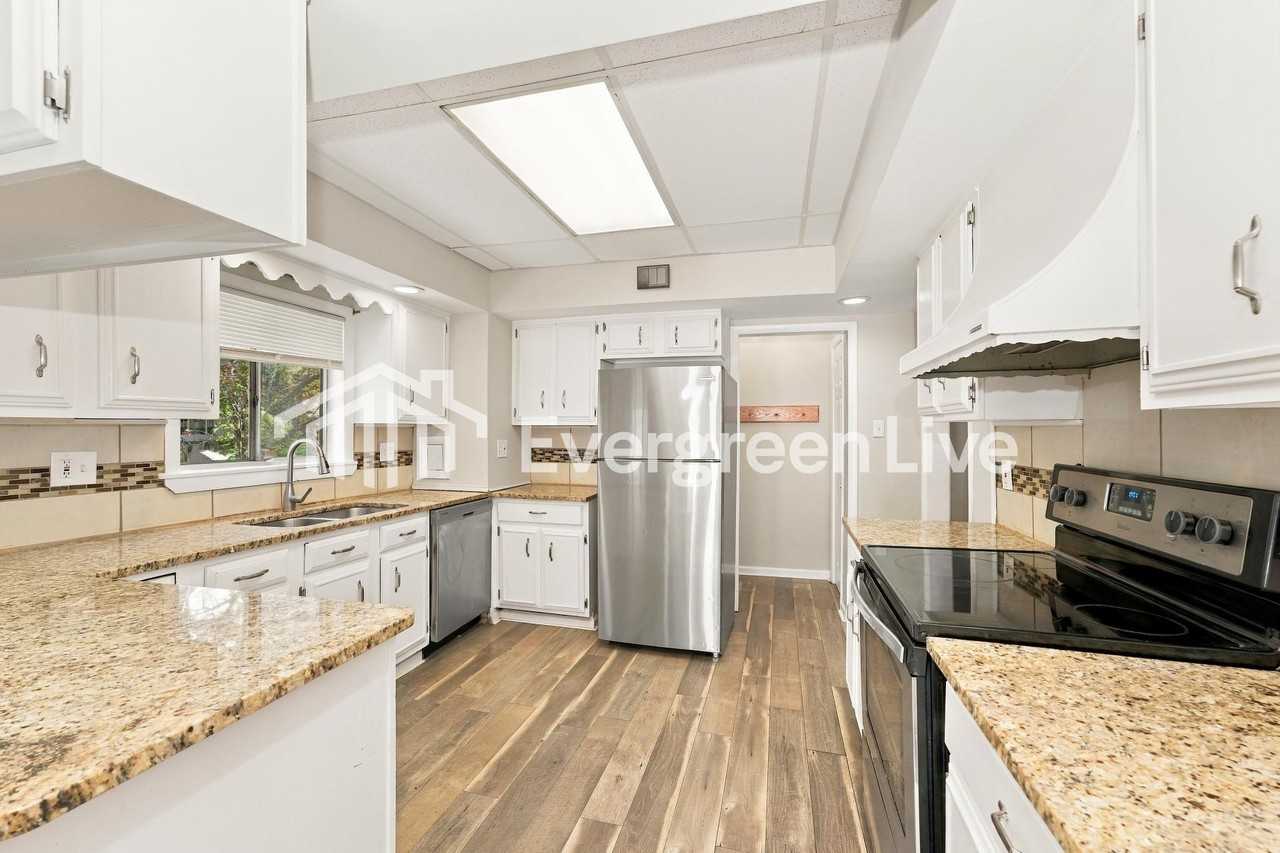4409 Prasse Rd - Photo 5 of 15