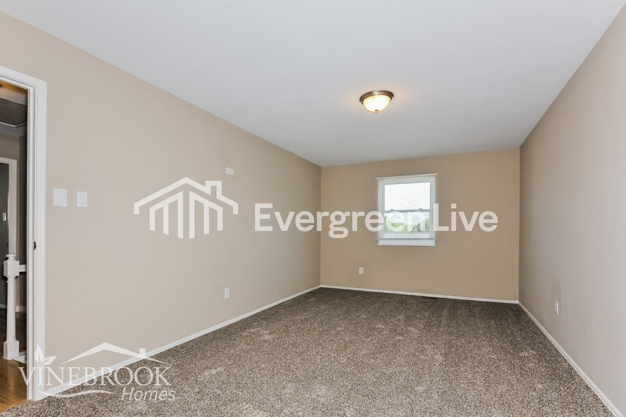 5295 Delcastle Dr - Photo 7 of 15