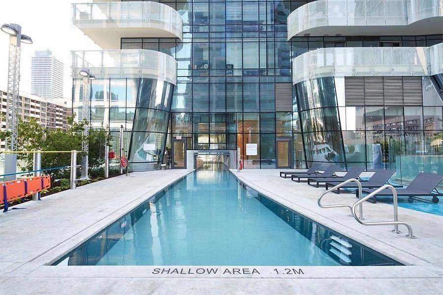 One Bloor Condos - Photo 5 of 20