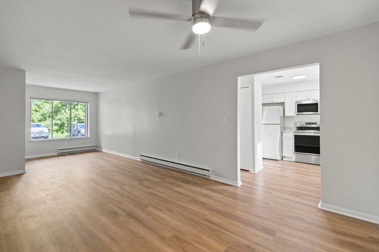 Milford Village Flats - Photo 6 of 36