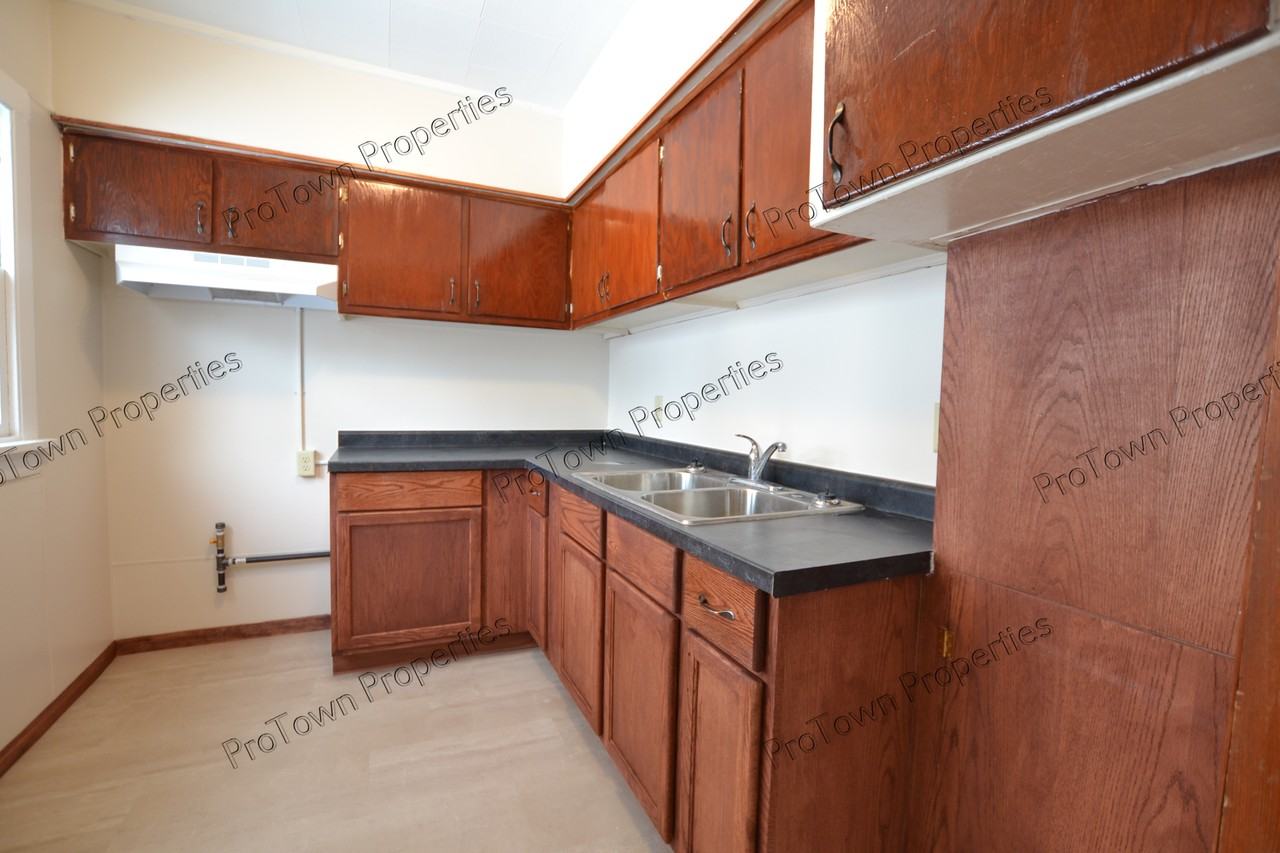 116 South Briggs Street - Photo 4 of 8