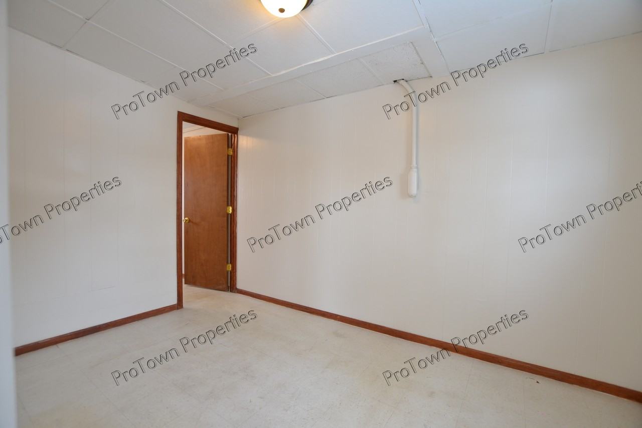 116 South Briggs Street - Photo 6 of 8