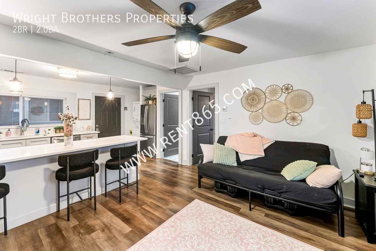 1415 Highland Ave #8 - Photo 5 of 11
